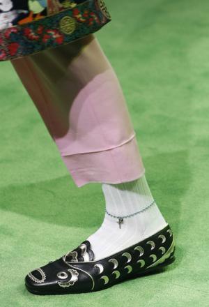 “旅”を通じ進化するグッチ、舵をとるのはドナルドダック!?【17SSメンズ】