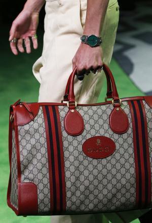 “旅”を通じ進化するグッチ、舵をとるのはドナルドダック!?【17SSメンズ】