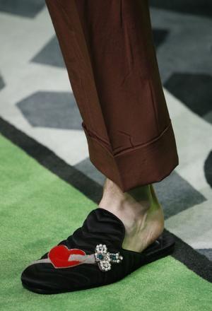 “旅”を通じ進化するグッチ、舵をとるのはドナルドダック!?【17SSメンズ】