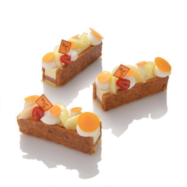 フレデリック・カッセル、7月のスイーツはみずみずしい白桃と赤桃が主役！