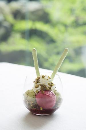 世界の最優秀パティシエ、ピエール・エルメによるアイスパフェが期間限定でザ・リッツ・カールトン京都に