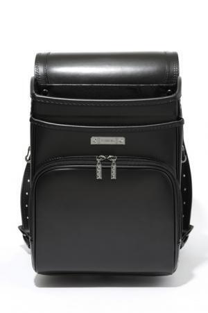 ディーゼル キッズ、スタッズ×ヌメ革のロックなランドセル100個を日本限定発売！