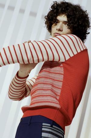 軽やかで伸びやか、空を舞うような自由な意志を持つカルヴェン【17SSメンズ】