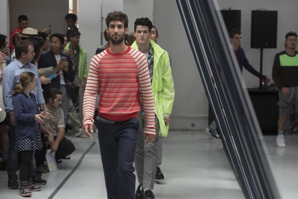 軽やかで伸びやか、空を舞うような自由な意志を持つカルヴェン【17SSメンズ】