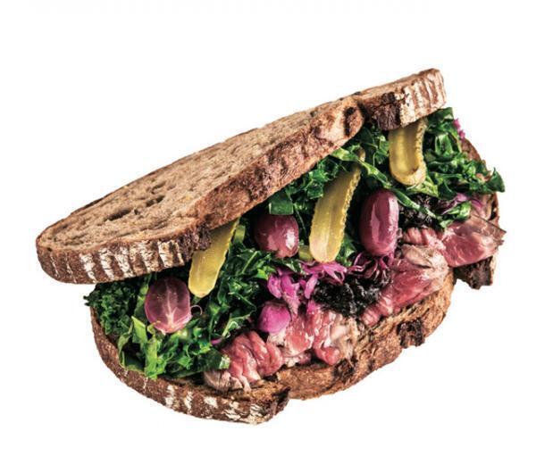 エル カフェ、オーガニック ケールを主役にしたメニュー。「ケールバーガー」や「ケールチキンサラダ」など