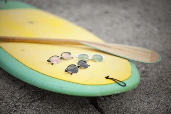 葉山でレイバンが提案するグランピング。サンセットやSUPも楽しめるロケーション