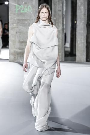 色×形×素材の冒険。リック・オウエンスのフリースタイル【17SSメンズ】