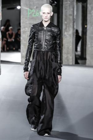 色×形×素材の冒険。リック・オウエンスのフリースタイル【17SSメンズ】