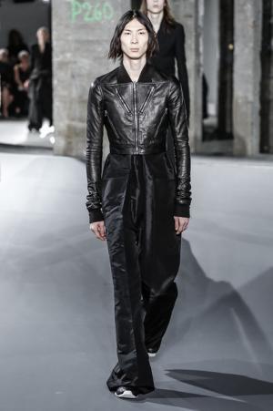 色×形×素材の冒険。リック・オウエンスのフリースタイル【17SSメンズ】