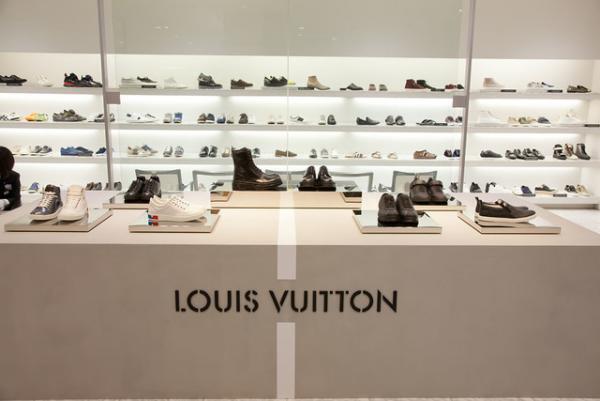 ルイ・ヴィトン×藤原ヒロシのコラボレーションに約4,000人の行列！世界最速でデニムラインも登場