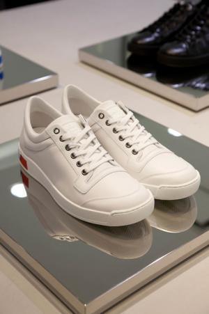 ルイ・ヴィトン×藤原ヒロシのコラボレーションに約4,000人の行列！世界最速でデニムラインも登場