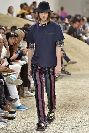 “love”と“joy”を身につけて。sacaiが繰り広げる砂漠の冒険【17SSメンズ】