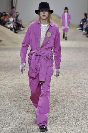 “love”と“joy”を身につけて。sacaiが繰り広げる砂漠の冒険【17SSメンズ】