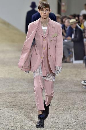 “love”と“joy”を身につけて。sacaiが繰り広げる砂漠の冒険【17SSメンズ】