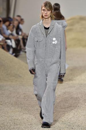 “love”と“joy”を身につけて。sacaiが繰り広げる砂漠の冒険【17SSメンズ】