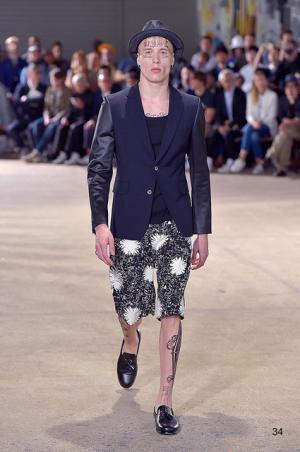 自身の肌をもファッションとして、ジュンヤ ワタナベ マン風“チンピラ”【17SSメンズ】