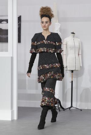 シャネル、78人の“プティ マン”にスポットライトを当てる【16-17AWクチュール】