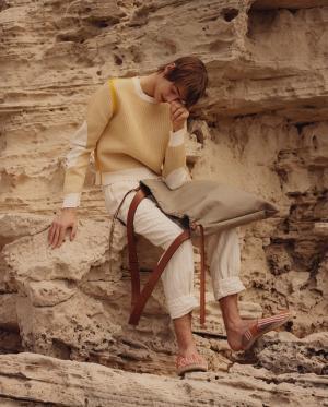 ロエベ、夕陽に染まったエキゾチックな漂流記【17SSメンズ】