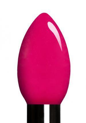 クリスチャン ルブタンの新作ルージュは、たったひと塗りでパテントレザーのような輝きを放つ“唇のマニキュア”