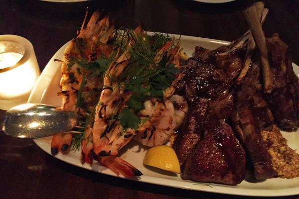 グランド ハイアット 東京、廻るお寿司や“ガーデン”がテーマのコース料理をテラスで堪能