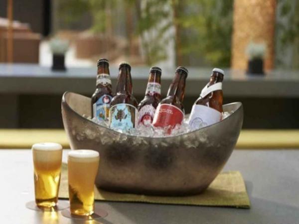 グランド ハイアット 東京、廻るお寿司や“ガーデン”がテーマのコース料理をテラスで堪能