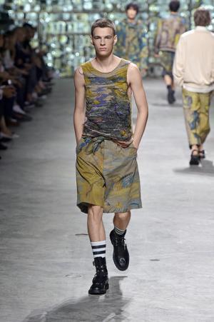 ドリス ヴァン ノッテンがアーツ・アンド・クラフツ運動を提唱【17SSメンズ】