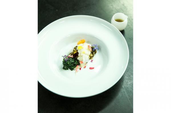 日仏最高峰の味覚がワンプレートに！一夜限りのコラボディナーをアランデュカスで味わう【Paris Report--3/5】