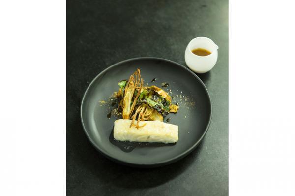 日仏最高峰の味覚がワンプレートに！一夜限りのコラボディナーをアランデュカスで味わう【Paris Report--3/5】