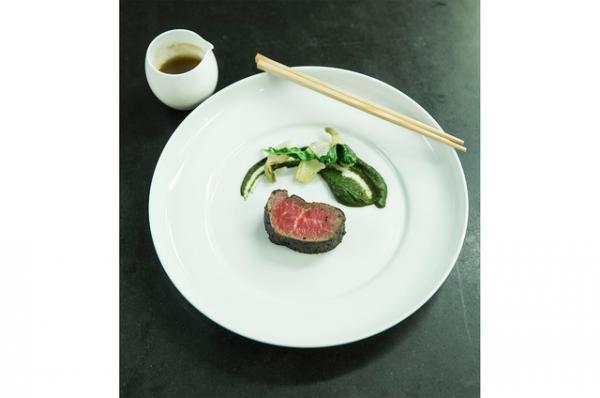 日仏最高峰の味覚がワンプレートに！一夜限りのコラボディナーをアランデュカスで味わう【Paris Report--3/5】