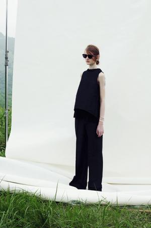 タロウホリウチ、ピカソの壺へオマージュを込めて【17年プレスプリングサマー】