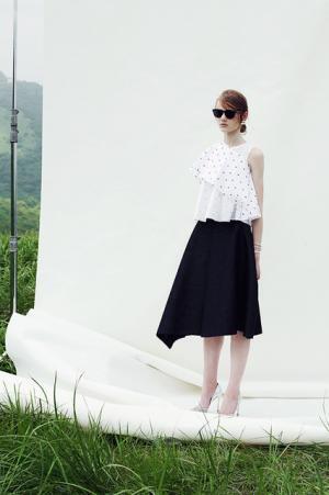 タロウホリウチ、ピカソの壺へオマージュを込めて【17年プレスプリングサマー】