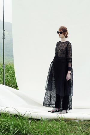 タロウホリウチ、ピカソの壺へオマージュを込めて【17年プレスプリングサマー】