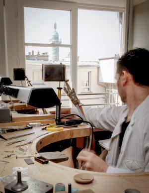 パリの天空に浮かぶヴァン クリーフ&amp;アーペルのアトリエで、その創造性に触れる【Paris report--4/5】