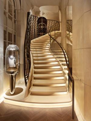 パリの天空に浮かぶヴァン クリーフ&amp;アーペルのアトリエで、その創造性に触れる【Paris report--4/5】