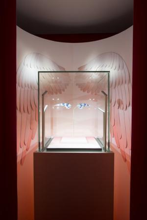 ショーメがジュエリーに込めた愛のメッセージにヴァンドーム広場で触れる【Paris Report--5/5】