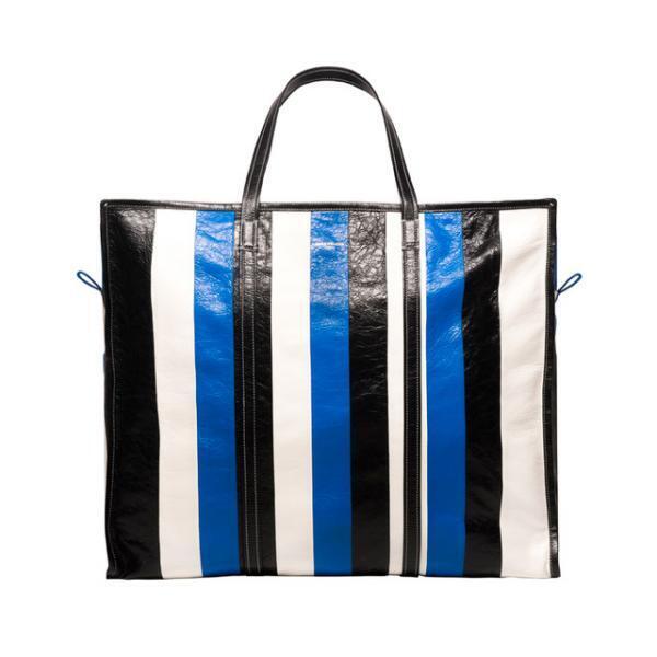 バレンシアガ、デムナ・ヴァザリア初のアクセサリーライン「バザール」