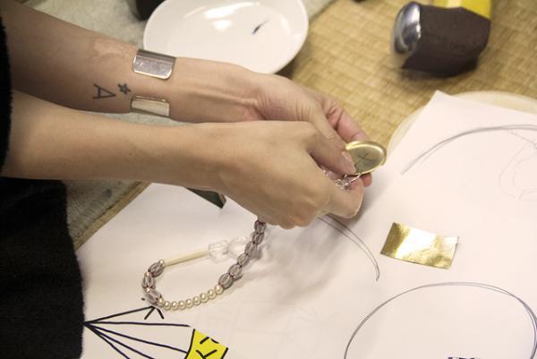 「二人三脚で金属と人生を歩む」鎚起銅器職人・渡辺和也【新潟の旅】