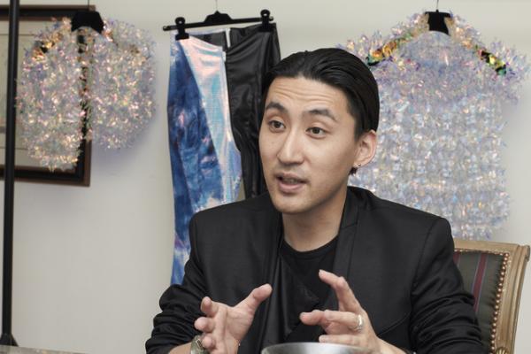 相反する2つの物の融合で、新たな側面を生み出す--YUIMA NAKAZATO 中里唯馬 2/2【INTERVIEW】