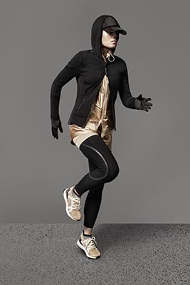 アディダス バイ ステラ・マッカートニー、女性のスポーツシーンをフェミニンかつ躍動的に表現した2016秋冬コレクション