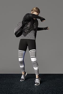 アディダス バイ ステラ・マッカートニー、女性のスポーツシーンをフェミニンかつ躍動的に表現した2016秋冬コレクション