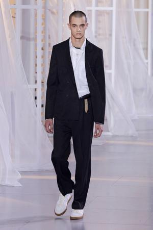 アミ アレクサンドル マテュッシ、どこまでも自由にリラックス【17SSメンズ】