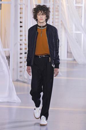 アミ アレクサンドル マテュッシ、どこまでも自由にリラックス【17SSメンズ】