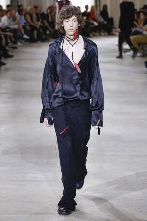 アン ドゥムルメステール、ファッションに“愛と情熱”を【17SSメンズ】