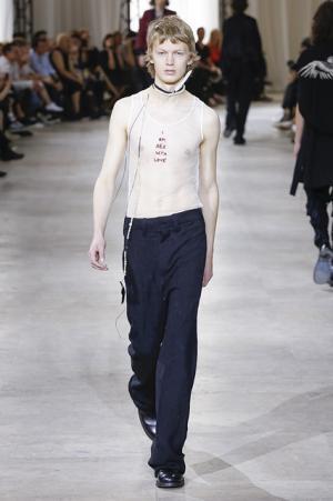 アン ドゥムルメステール、ファッションに“愛と情熱”を【17SSメンズ】