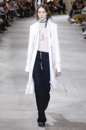 アン ドゥムルメステール、ファッションに“愛と情熱”を【17SSメンズ】