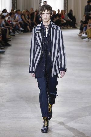 アン ドゥムルメステール、ファッションに“愛と情熱”を【17SSメンズ】