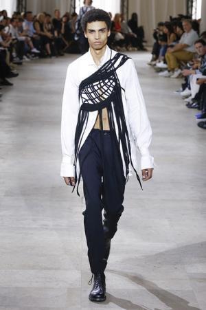 アン ドゥムルメステール、ファッションに“愛と情熱”を【17SSメンズ】