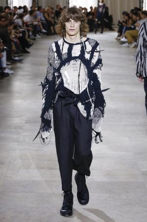 アン ドゥムルメステール、ファッションに“愛と情熱”を【17SSメンズ】