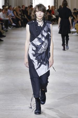 アン ドゥムルメステール、ファッションに“愛と情熱”を【17SSメンズ】