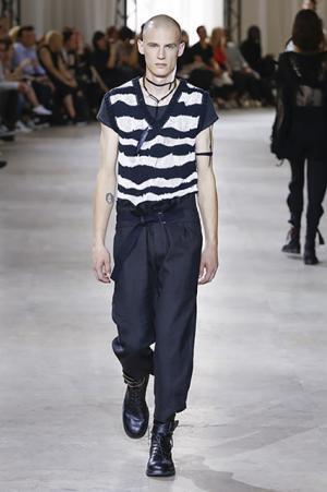 アン ドゥムルメステール、ファッションに“愛と情熱”を【17SSメンズ】